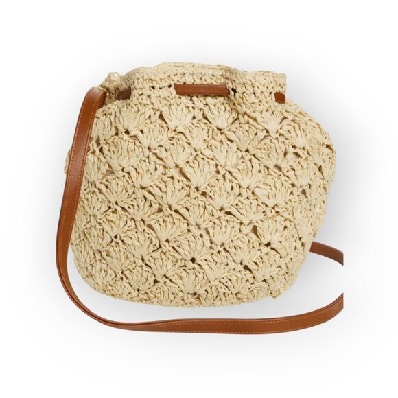 BTB LOS ANGELES Crossbody Straw Bag, New Without Tags - Picture 3 of 14